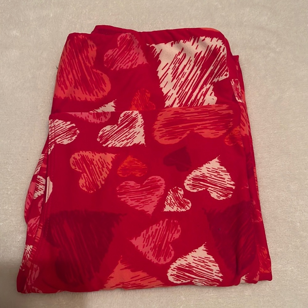💜 LuLaRoe Red Heart Leggings